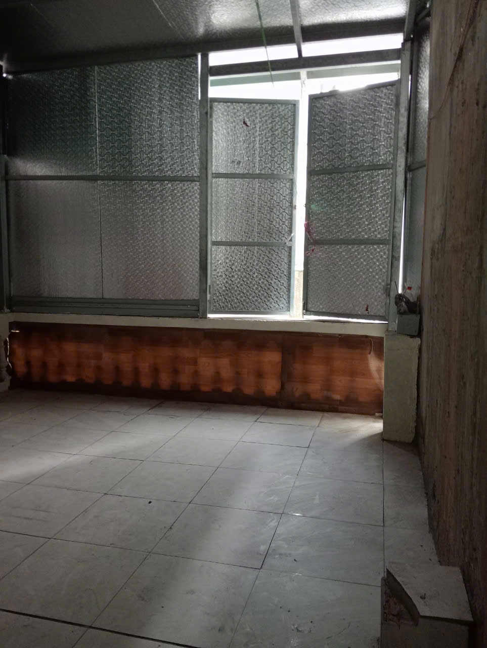 Siêu hiếm, cho thuê nhà ngõ 192 Lê Trọng Tấn 2.5 tầng x 25m2, 5 Triệu ở gđ, nhóm ít người - Ảnh 4